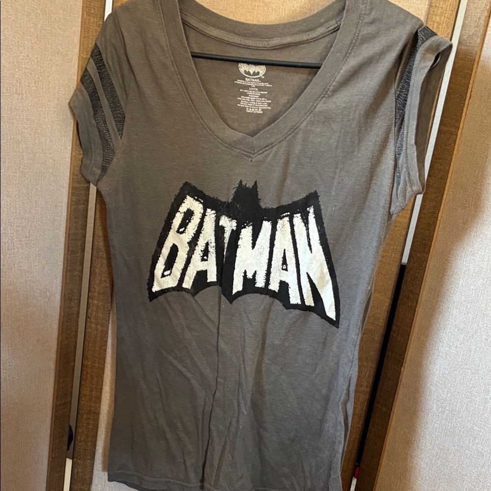 FINAL MARKDOWN JUNIOR Batman Dark Gray Logo T-Shirt Large